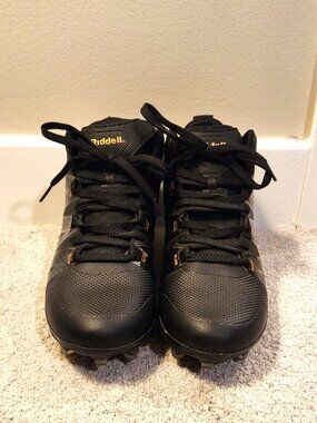 Riddell Men's “Accelerator” Football Cleats